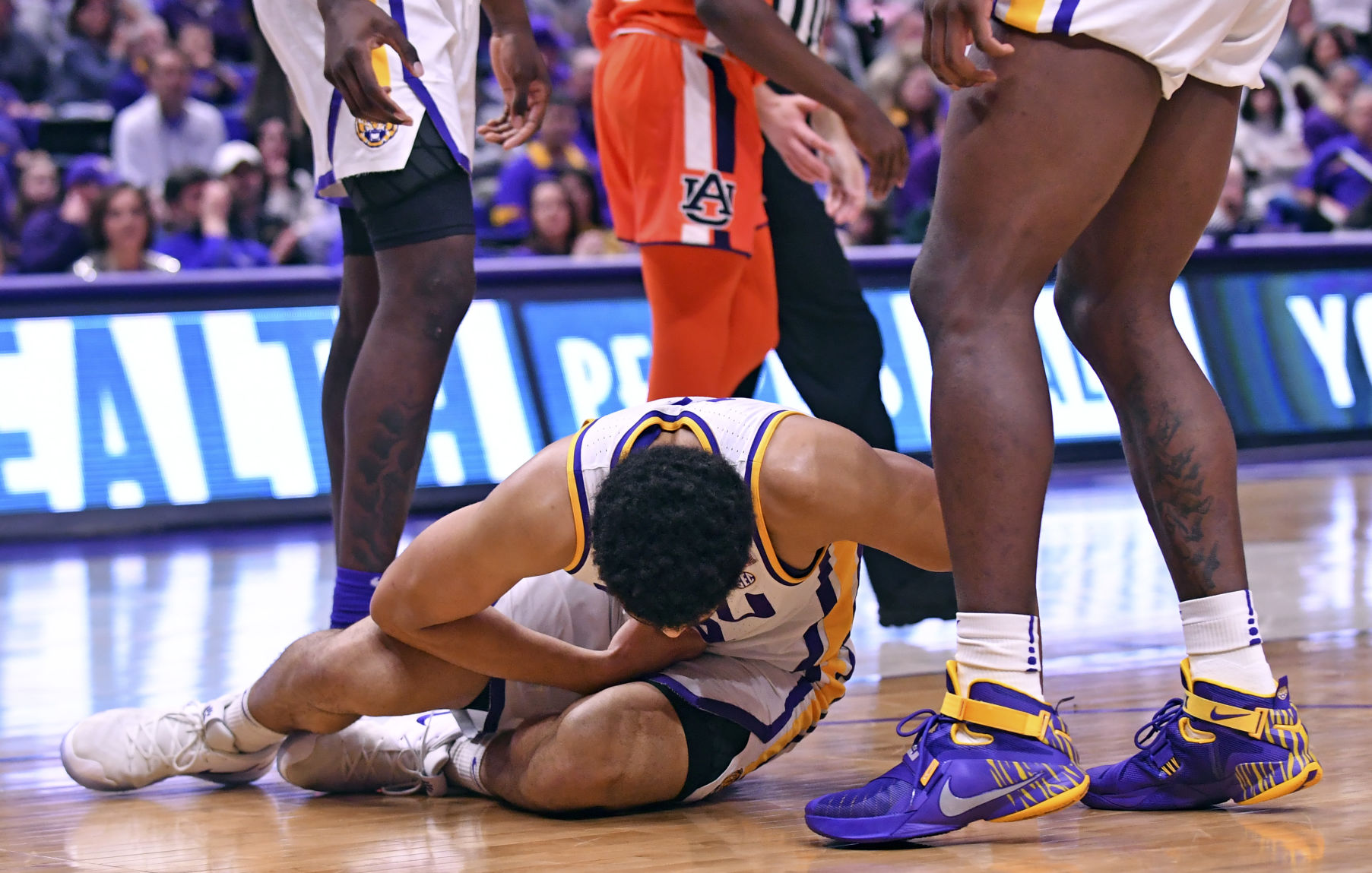 lsuauburnbasketball.021019 HS 948.JPG